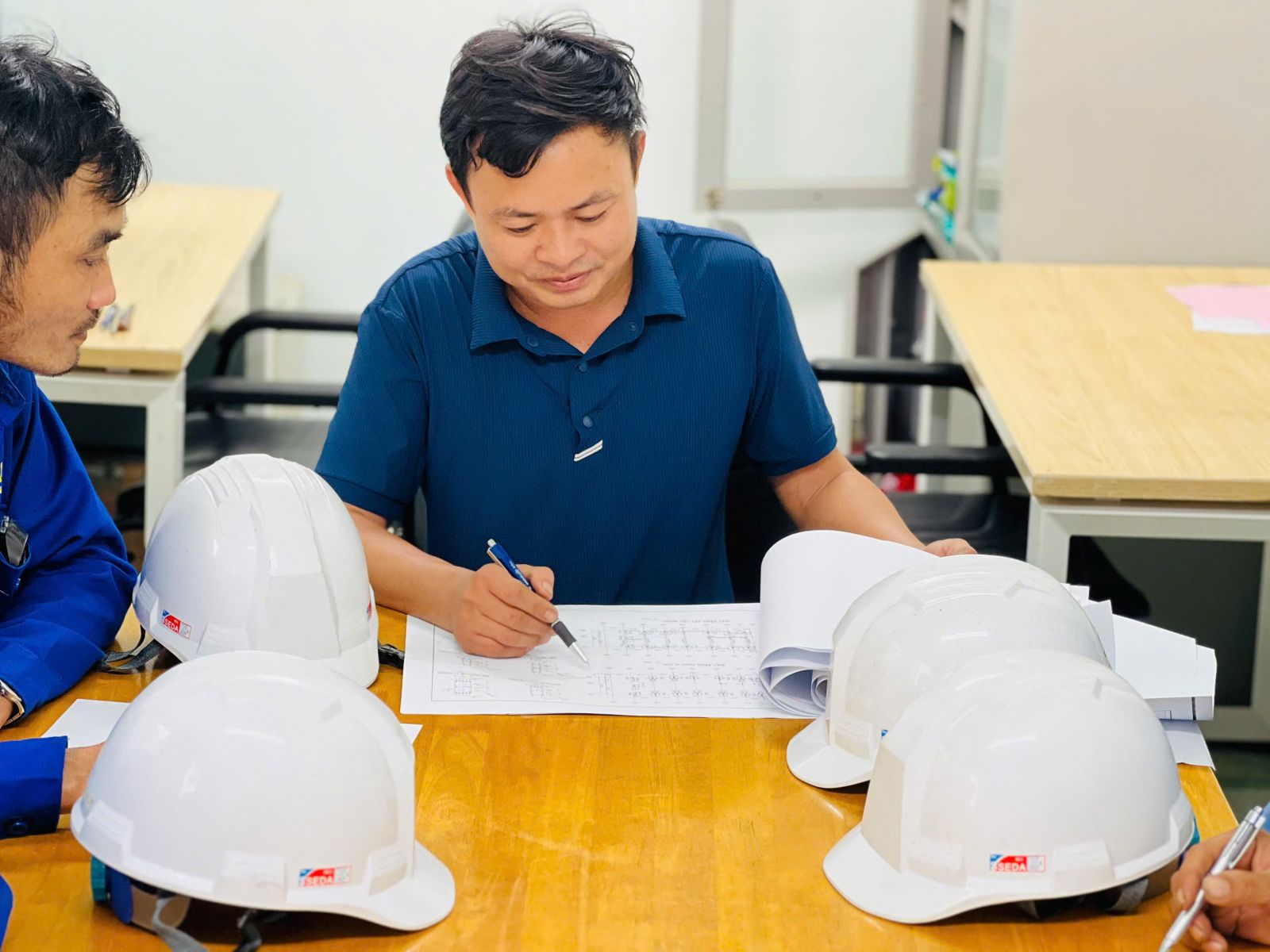 Trách nhiệm nhà thầu thi công xây dựng theo quy định