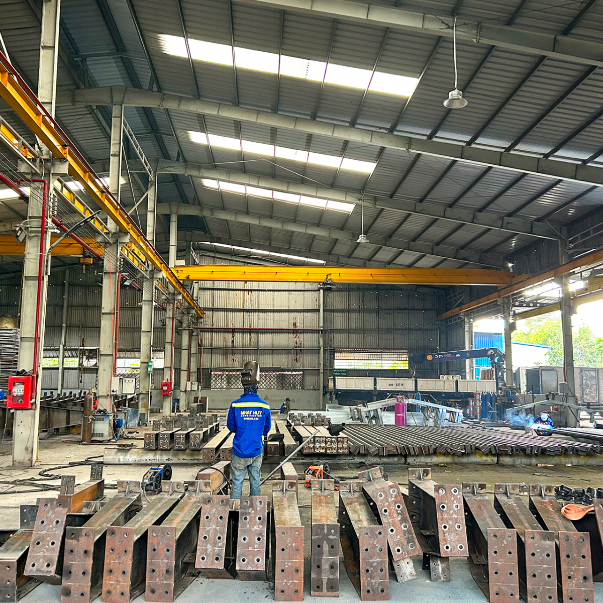 xưởng gia công kết cấu thép uy tính tại bình dương